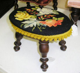 Coverlet Footstool